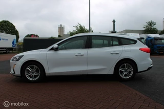 Ford Focus Ford Focus Wagon 1.0 EcoBoost Trend Edition Business, 125 PK, Pdc voor + achter, Cruise, Clima, Navi, App connect. - afbeelding nr 3