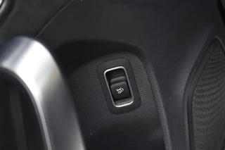 Mercedes-Benz A-Klasse Mercedes-Benz A-klasse 200 AMG Night Pano Multibeam Sfeer Memory - afbeelding nr 31