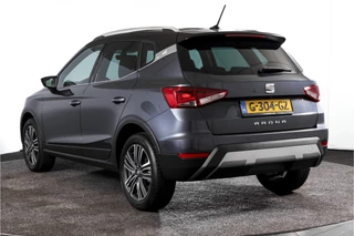 SEAT Arona | Dig. Cockpit | Adapt. Cruise | Stoelverw. | PDC | Camera | NAV + App. Connect | ECC | LM 17