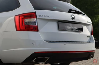 Škoda Octavia Skoda Octavia Combi 2.0 TSI RS DSG 220 PK / 1e eig / Stoelverwarming / Cruise / Xenon - afbeelding nr 49