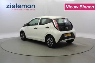 Toyota Aygo Toyota Aygo 1.0 VVT-i x-fun 5 Deurs - Airco - afbeelding nr 2