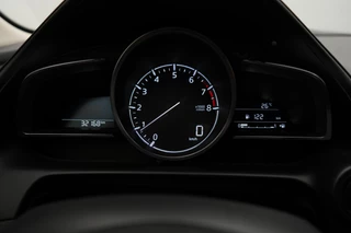 Mazda CX-3 Mazda CX-3 2.0 SkyActiv-G Luxury met vaste trekhaak en all-weather banden : dealer onderhouden - afbeelding nr 29