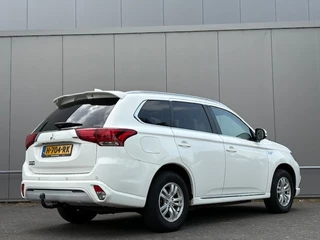 Mitsubishi Outlander Mitsubishi Outlander 2.4 PHEV - Apple CarPlay - Keyless - nap! - airco - trekhaak - - afbeelding nr 5