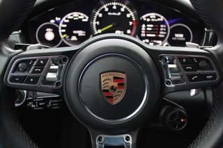Porsche Panamera Porsche Panamera 4.0 Turbo S E-Hybrid / Panoramadak / 360Camera / Achterasbesturing / Nachtzicht / Softclose / 21'' / Sportuitlaat / Matrix LED / Carbon intr. / Bose / Sportdesign / Volleder / Dodehoek / DAB / ACC - afbeelding nr 33
