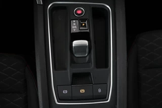 SEAT Leon SEAT Leon 1.5 eTSI FR Intense | Adaptive cruise | Carplay |  Sportstoelen | Full LED | Navigatie | Climate control | Parkeerhulp | Dodehoek detectie - afbeelding nr 12