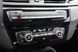 BMW X2 BMW X2 sDrive18d Executive Edition - Camera, Navi, Xenon - afbeelding nr 28