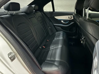 Mercedes-Benz C-Klasse Mercedes C-klasse 400 4MATIC V6 AMG Pano Burmester HUD Lucht - afbeelding nr 25