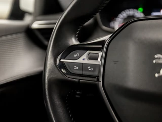 Peugeot 208 Peugeot 208 1.2 PureTech Sport (APPLE CARPLAY, NAVIGATIE, 360 CAMERA, PARKEERSENSOREN, LM VELGEN, SPORTSTOELEN, CRUISE, LANE ASSIST, NIEUWE APK, NIEUWSTAAT) - afbeelding nr 19
