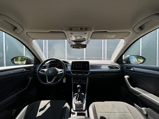 Volkswagen T-Roc Volkswagen T-Roc 1.5 TSI 150pk DSG Style | IQ Light | Camera | Alcantara | Trekha - afbeelding nr 7