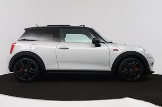 MINI Cooper Mini Mini 1.5 Cooper Chili Business (PANORAMADAK, NAVIGATIE, AUTOMAAT, CRUISE CONTROL, PARKEERSENSOREN, LEER, NL-AUTO) - afbeelding nr 14