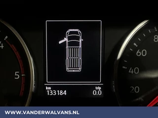 Volkswagen Crafter Volkswagen Crafter 2.0 TDI 140 pk L3H3 L2H2 Euro6 Airco | Camera | Cruisecontrol | Apple Carplay Android Auto, Chauffeursstoel, Parkeersensoren, Bijrijdersbank, 3000kg Trekvermogen, zilver - afbeelding nr 21