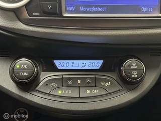 Toyota Yaris Toyota Yaris 1.5 Full Hybrid Navi|Keyless|Trekhaak - afbeelding nr 9