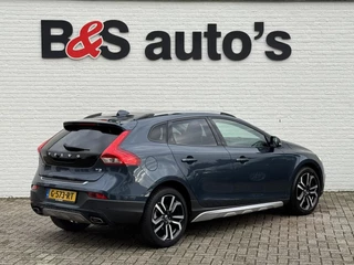 Volvo V40 Volvo V40 Cross Country 1.5 T3 Polar+ Luxury Automaat Cruise control Automatische airco Voorruitverwarming Premium audio PDC - afbeelding nr 2