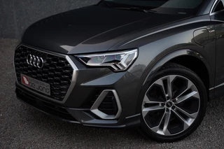 Audi Q3 Audi Q3 Sportback 45 TFSIe 245PK S-line | 20'Inch | Matrix LED | Keyless | Elek.Ac - afbeelding nr 2
