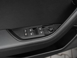 Škoda Superb Skoda Superb Combi 1.4 TSI iV 218pk Laurin & Klement | Leder | Panoramadak | 360 Camera | Trekhaak - afbeelding nr 14
