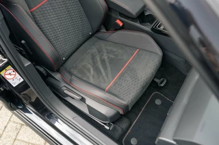 Volkswagen Golf Volkswagen Golf 2.0 TSI GTI Clubsport Pano HK DSG LED HUD - afbeelding nr 34