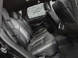 Porsche Cayenne Porsche Cayenne 3.0 S E-Hybrid *GTS uitvoering*22''LMV*NAP*! - afbeelding nr 12