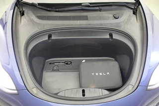 Tesla Model 3 - afbeelding nr 10