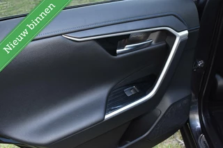 Toyota RAV4 Toyota RAV4 2.5 Hybrid Style Two Tone NAVIGATIE/CAMERA/STUURW/STOELVW/ETC.! - afbeelding nr 22