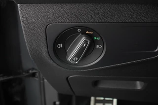 Volkswagen Tiguan Volkswagen Tiguan 1.5 TSI DSG Active Navigatie Climate Control Adaptive Cruise Camera Control Led Dab Stoelverwarming Lichtmetalen Velgen - afbeelding nr 26