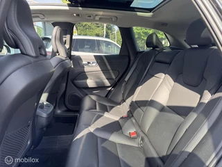 Volvo XC60 Volvo XC60 2.0 B4 / Schuifdak / Leder / Luxe - afbeelding nr 25