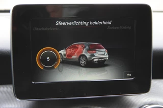 Mercedes-Benz GLA Mercedes-Benz GLA 200 Premium Pano-dak | Trekhaak | Xenon-LED | Navi | ECC | PDC | Cruise | Half-Leder | Sportstoelen | Stoelverw | LMV18'' | Goede banden | Zeer nette - afbeelding nr 15