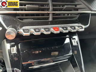 Peugeot 2008 Peugeot 2008 1.2 PureTech Allure 130 pk navigatie en camera cruise control - afbeelding nr 8