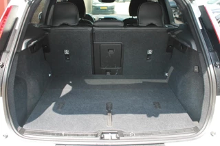 Volvo XC40 Volvo XC40 T2 Essential | Parkeercamera | Stoelverwarming | Leder | Pilot Assist | BLIS | Keyless - afbeelding nr 42