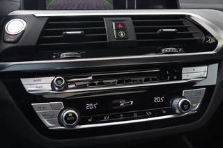 BMW X4 BMW X4 M40i M Sport / PANODAK / HUD / KEYLESS / DODEHOEK / CAMERA / 21'' - afbeelding nr 20