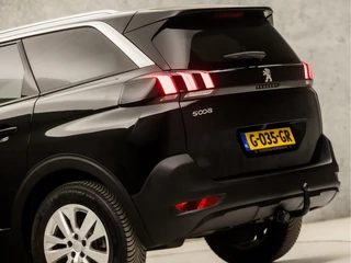 Peugeot 5008 (APPLE CARPLAY, GROOT NAVI, TREKHAAK, LEDEREN SPORTSTOELEN, 360 CAMERA, ADAPTIVE CRUISE, GETINT GLAS, PARKEERSENSOREN, NIEUWE APK, NIEUWSTAAT) - afbeelding nr 11