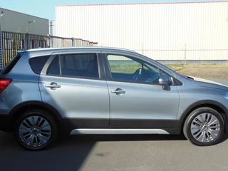 Suzuki S-Cross staat in Hoogeveen - afbeelding nr 8