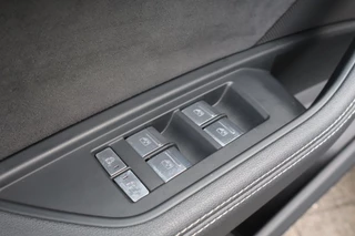 Audi Q8 Sportback e-tron Audi Q8 Sportback e-tron 55 quattro S Edition 115 kWh Pano-Dak I Luxe-Leder I Matrix - afbeelding nr 15