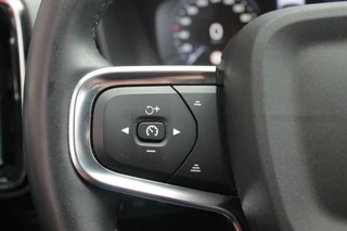 Volvo XC40 Volvo XC40 T4 Recharge R-Design | Parkeercamera | Stoelverwarming | Leder | Electr. Stoelen | Glossy Black | Keyless - afbeelding nr 30