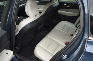 Volvo V60 Volvo V60 2.0 T5 Momentum | Leder | ACC | 18