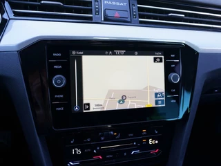 Volkswagen Passat Volkswagen Passat Variant 1.4 TSI 218pk PHEV GTE Business | Full LED | Carplay | Camera | Trekhaak - afbeelding nr 8