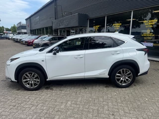 Lexus NX Lexus NX 300h AWD F Sport L. - afbeelding nr 2