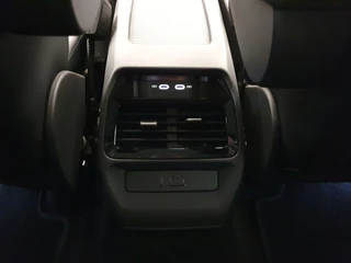 Volkswagen ID.4 Volkswagen ID.4 Pro Business 286pk 77 kWh Wegklapbare trekhaak, Panoramadak, 360 camera - afbeelding nr 31
