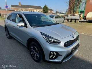 Kia Niro Kia Niro 1.6 GDi PHEV DynamicPlusLine  55km volledig electrisch rijden  Hierna hybride , Navigatie , Camera , Parkeerhulp voor & achter , Stoel & Stuur verwarming   fabrieks garantie - afbeelding nr 6