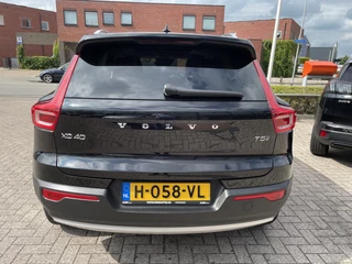 Volvo XC40 Volvo XC40 1.5 T5 Recharge 262 pk Momentum Pro Panoramadak Camera Parkeersensoren Navigatie Led Koplampen Plug In Hybride NL Auto 1e Eigenaar Lage Kilometerstand - afbeelding nr 6