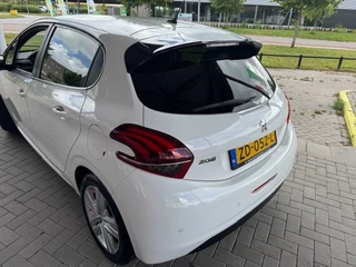 Peugeot 208 Peugeot 208 1.2 PT SIGNATURE + AIRCO/APPLE CARPLAY/ANDROID AUTO/PDC/CRUISE - afbeelding nr 21