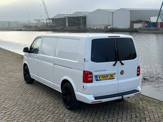 Volkswagen Transporter Volkswagen Transporter 2.0 TDI L2H1 Highline 204pk DSG Trekhaak/LED/Leder/AdaptieveCruise/Camera/Stoelverwarming/20