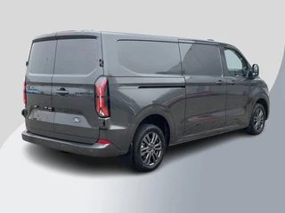 Ford E-Transit Ford E-Transit Cust. 320 L2H1 Limited 65 kWh 218pk | VOORRAAD | Inklapbare trekhaak | 17 inch lichtmetalen velgen (Carbonised Grey) | Driver Assistent Pack Premium | AGM accu | 3-fase laadkabel mode 3 32A, 10 meter | Centrale dubbele vergrendeling | Vehicle Integration System - afbeelding nr 2