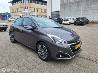 Peugeot 208 PEUGEOT 208 1.2 PURETECH SIGNATURE / Carplay / Cruise Control / - afbeelding nr 5