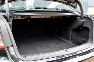 BMW 3 Serie BMW 3 Serie 318i M-Sport Rijklaarprijs-Garantie Navigatie Leder sport interieur  Live Cockpit Plus - afbeelding nr 9