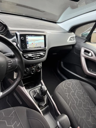 Peugeot 2008 Peugeot 2008 1.2 PureTech Blue Lion - afbeelding nr 35