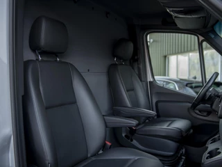 Mercedes-Benz Sprinter Mercedes-Benz Sprinter 316 2.2 CDI L2H2 7G-tronic | Distronic | LED | Gr.lichtass. | Standkachel | Lane Assist | Leer | Stoelverwarming | 17