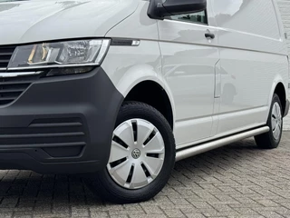 Volkswagen Transporter Volkswagen Transporter 2.0 TDI L2H1 28 Comfortline Navigatie Trekhaak Carplay Cruise Airco Lat om lat 4 Seizoenen banden - afbeelding nr 11