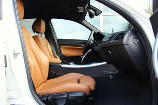 BMW 1 Serie ➡️ BMW 1-serie 118i F20 M Sport Edition | M-pakket | 2e eigenaar | 18 inch | LED | NL auto | Leer | Navi | Stoelverwarming | Sporstuur | PDC | Climate-control | Cruise-control | - afbeelding nr 4