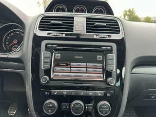 Volkswagen Scirocco Volkswagen Scirocco 1.4 TSI R-Line Ex/Interieur Xenon Climate Stoelverwarming - afbeelding nr 14