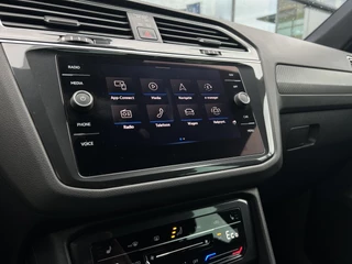 Volkswagen Tiguan | Trekhaak | Virtual Cockpit | Plug-in Hybrid | 360 Graden camera - afbeelding nr 35